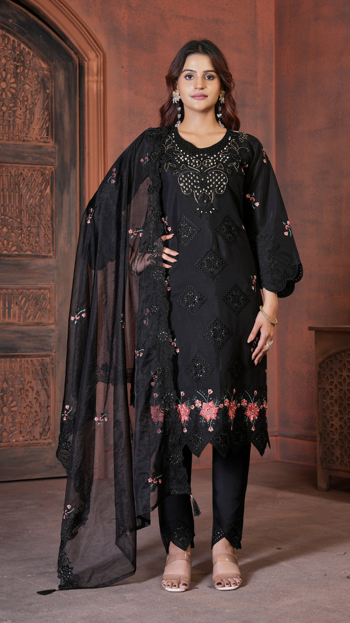 Embroidered Kurti Pant Set with Organza Dupatta – Designer Festive Wear for Women