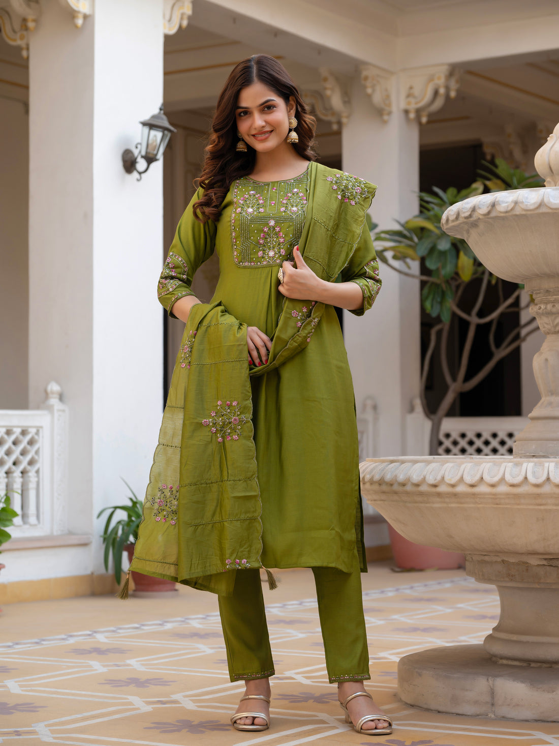Embroidered Kurti Pant Set with Dupatta – Festive Wear for Women