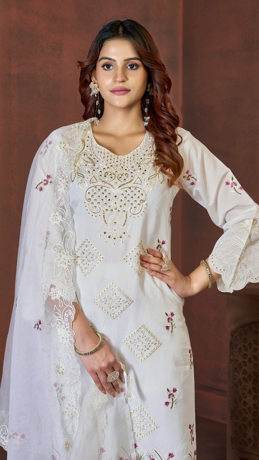 Embroidered Kurti Pant Set with Organza Dupatta – Designer Festive Wear for Women
