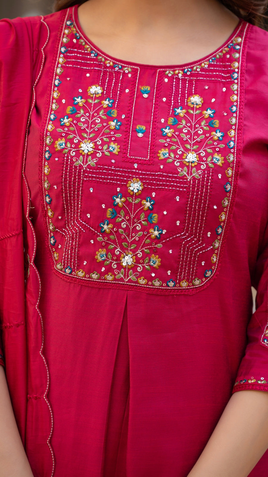 Embroidered Kurti Pant Set with Dupatta – Festive Wear for Women