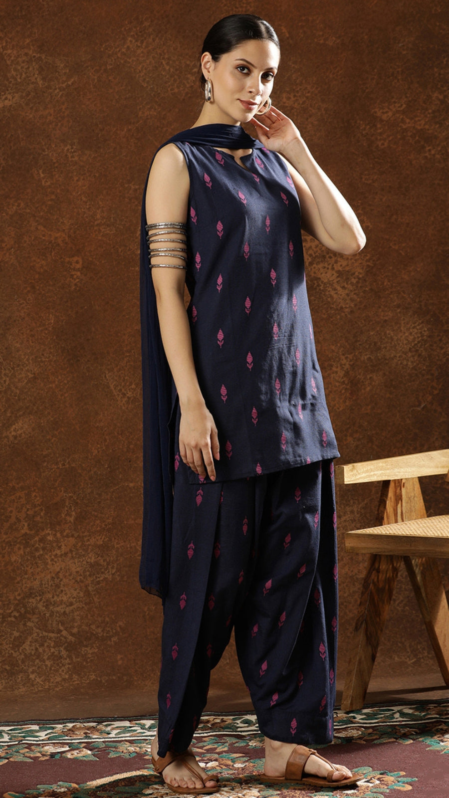 Women Viscose Heavy Quality Embroidery Work Notch Neck Straight Kurti Farshi Salwar with Dupatta