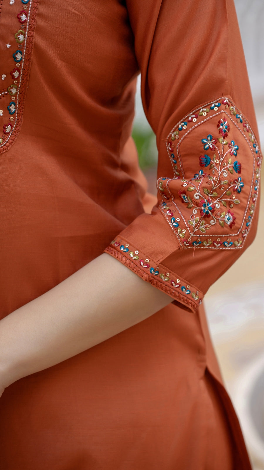 Embroidered Kurti Pant Set with Dupatta – Festive Wear for Women