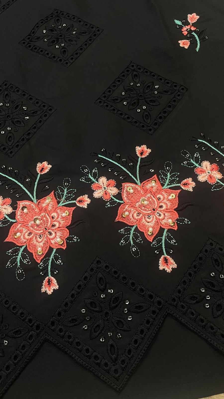 Embroidered Kurti Pant Set with Organza Dupatta – Designer Festive Wear for Women