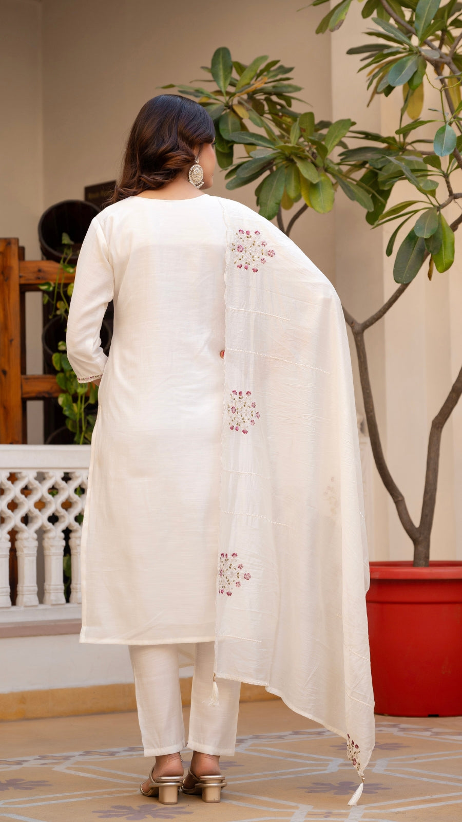 Embroidered Kurti Pant Set with Dupatta – Festive Wear for Women