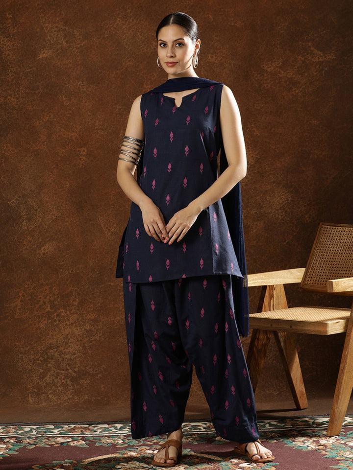 Women Viscose Heavy Quality Embroidery Work Notch Neck Straight Kurti Farshi Salwar with Dupatta